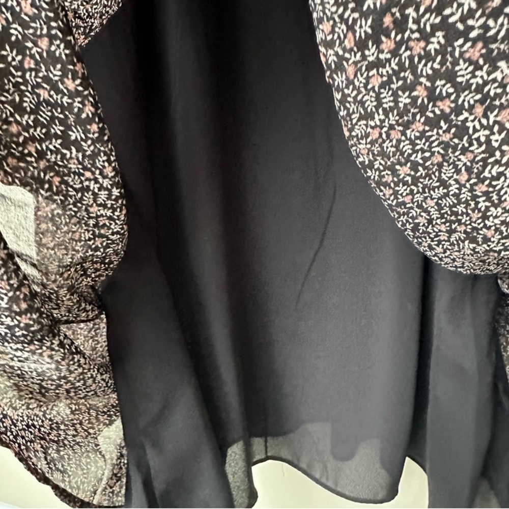 Flowy Brown flower print Blouse - Picture 10 of 10